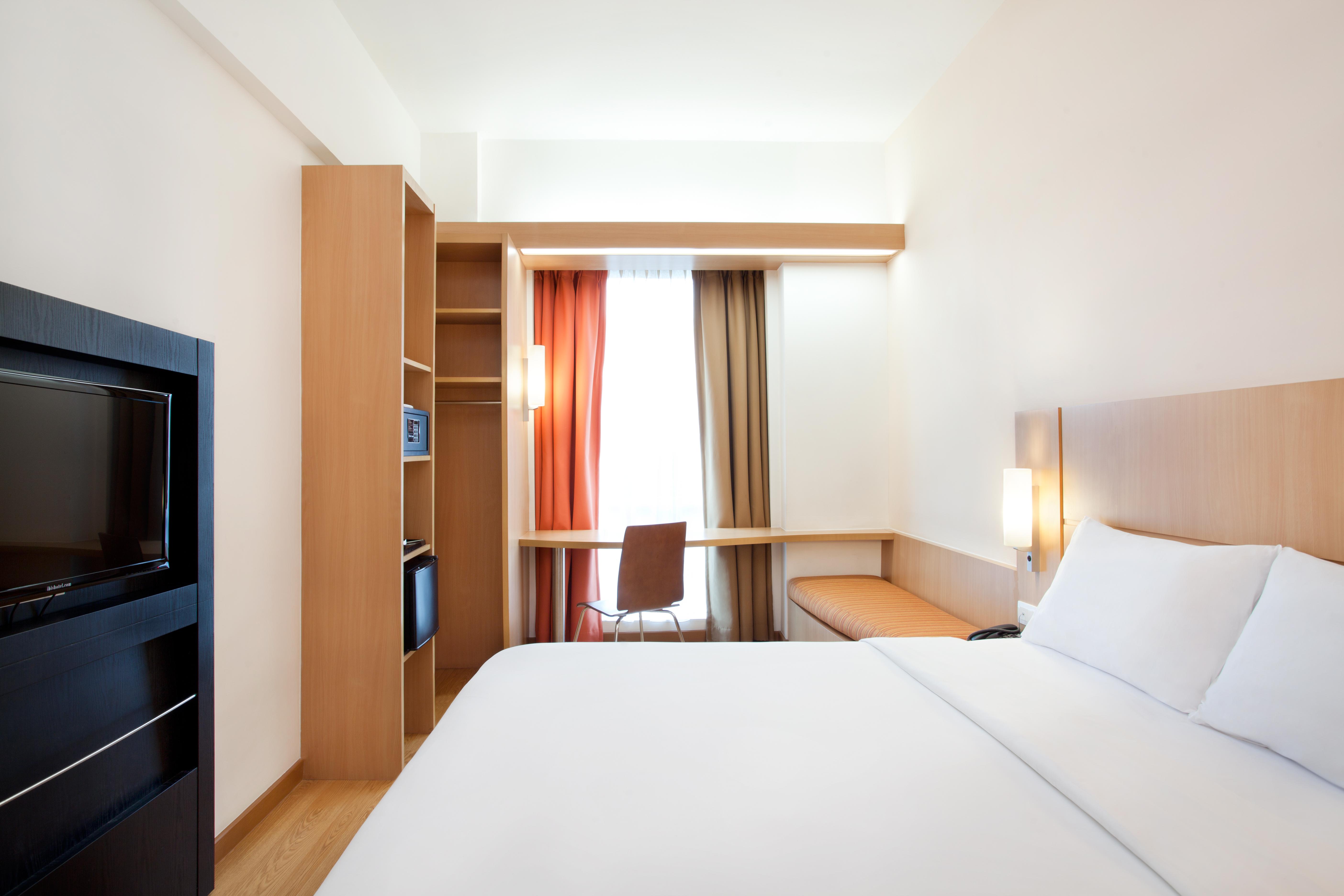 Ibis Bandung Trans Studio Exterior foto